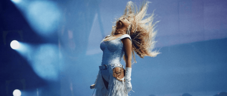 Billboard rebate críticas e exalta Beyoncé: “a maior estrela pop deste século”