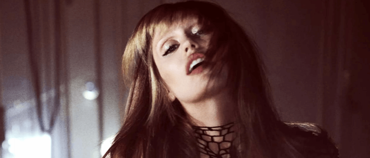 Miley Cyrus vai sair em turnê com o álbum “Something Beautiful”? 